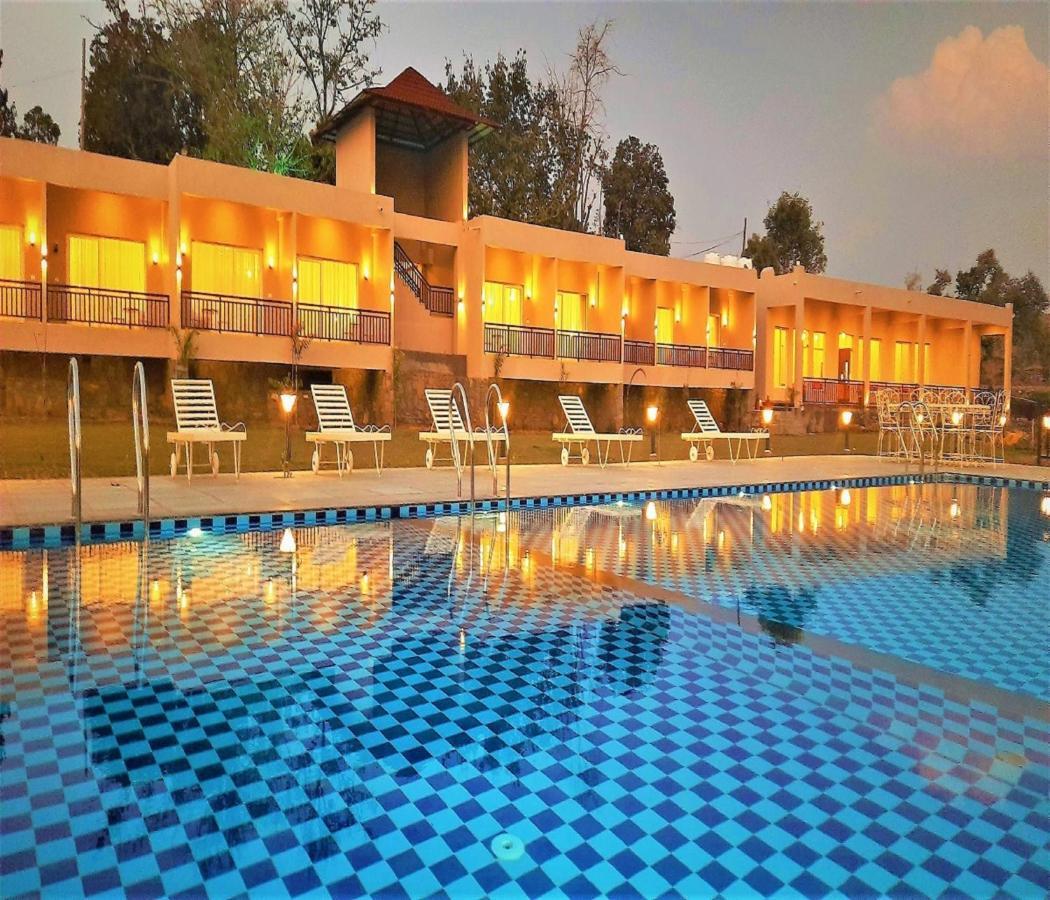 Kumbhal Exotica Resort คัมบาลกาห์ ภายนอก รูปภาพ